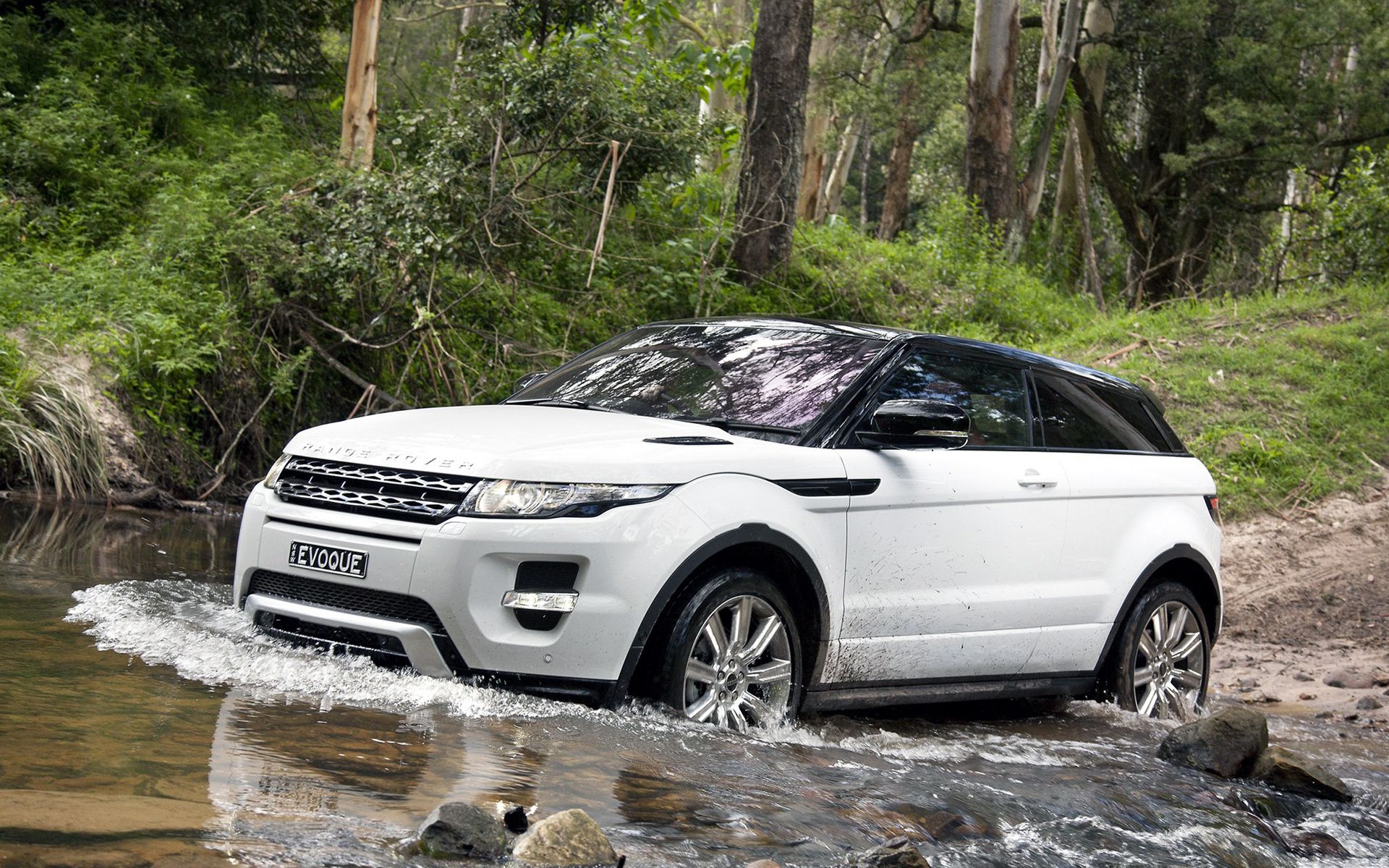 1920x1200 Range Rover Evoque HD Wallpaper: Adventure Awaits!x1200