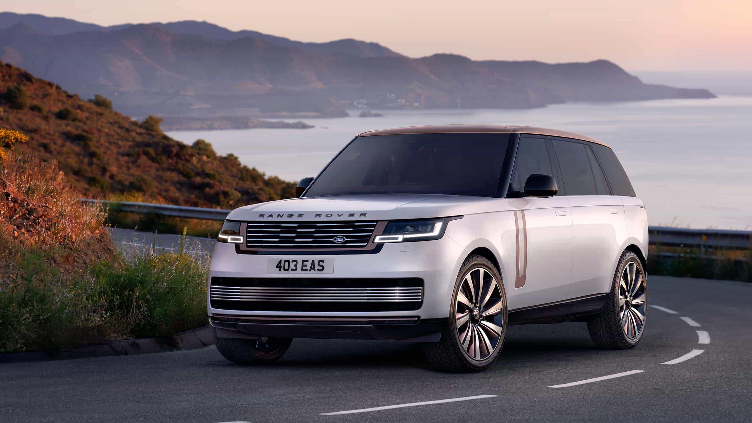 2560x1440 Range Rover SV 2025. The Pinnacle of Range Rover Luxury