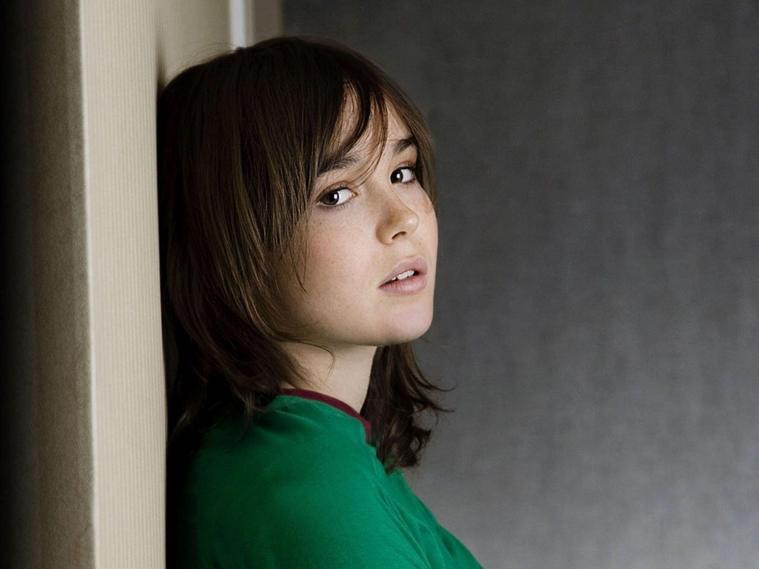 2560x1920 Ellen Page Wallpaper