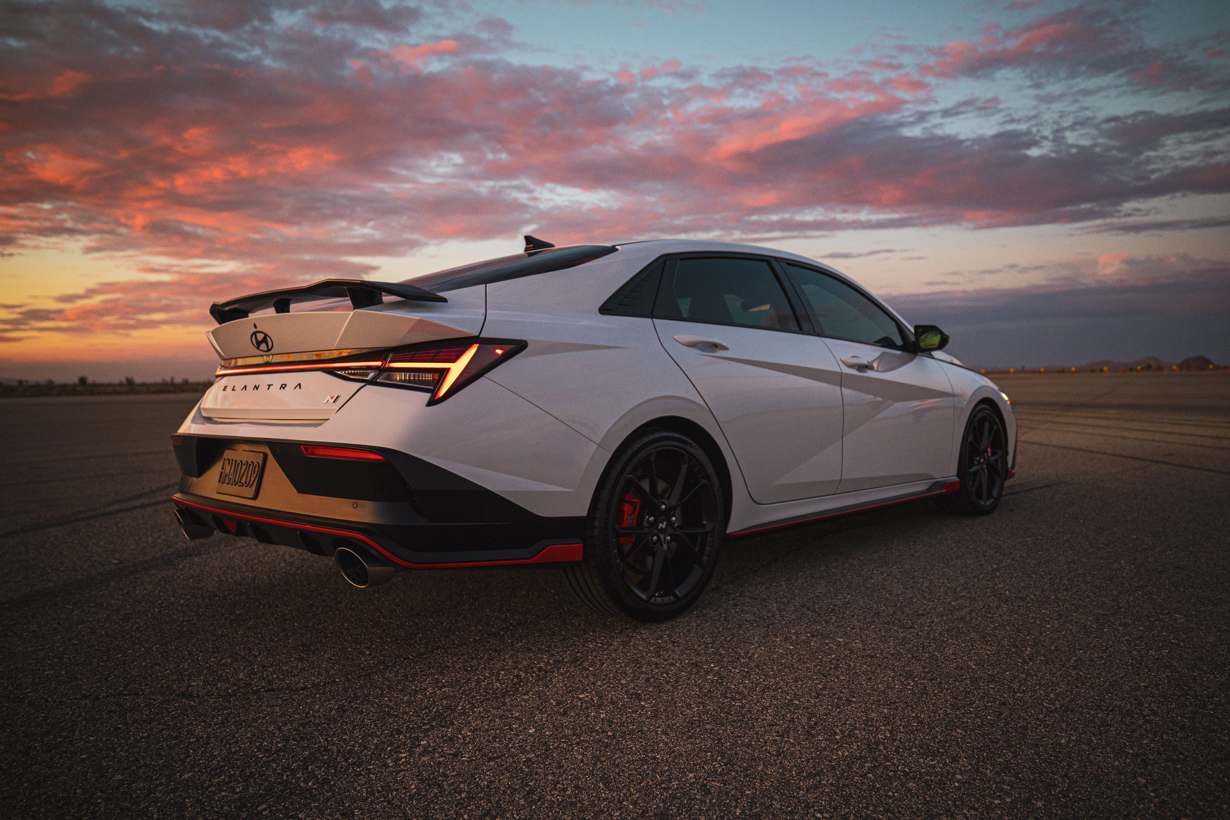 4000x2667 View Photo of the 2024 Hyundai Elantra N