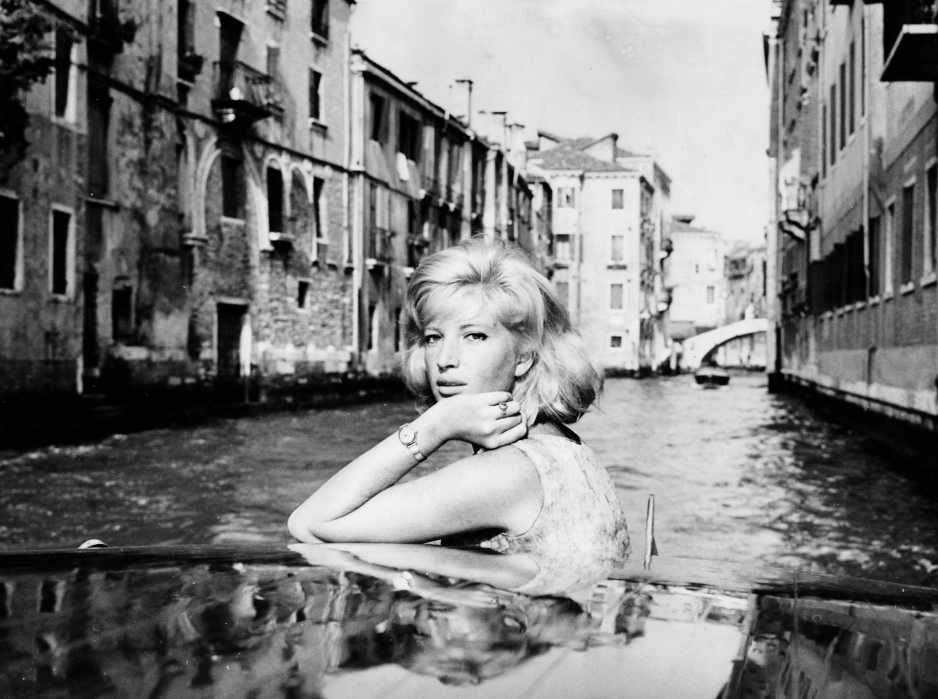 3000x2236 Queen of Italian cinema' Monica Vitti dies at 90