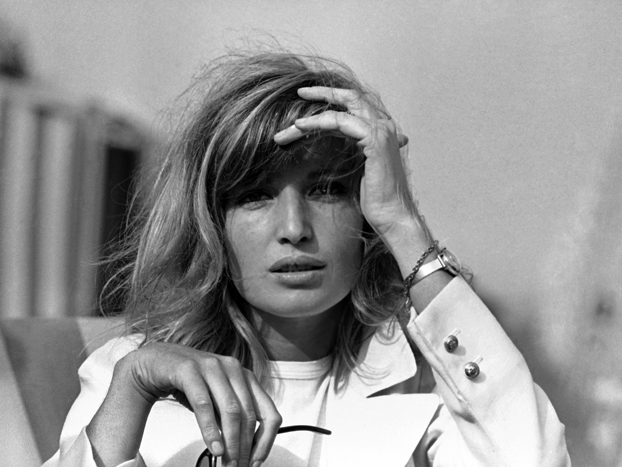 2048x1536 Monica Vitti: Dynamic queen of Italian cinema