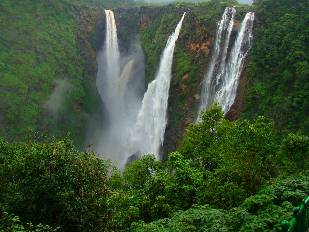 1024x768 Jog Falls Background Wallpaper 25708