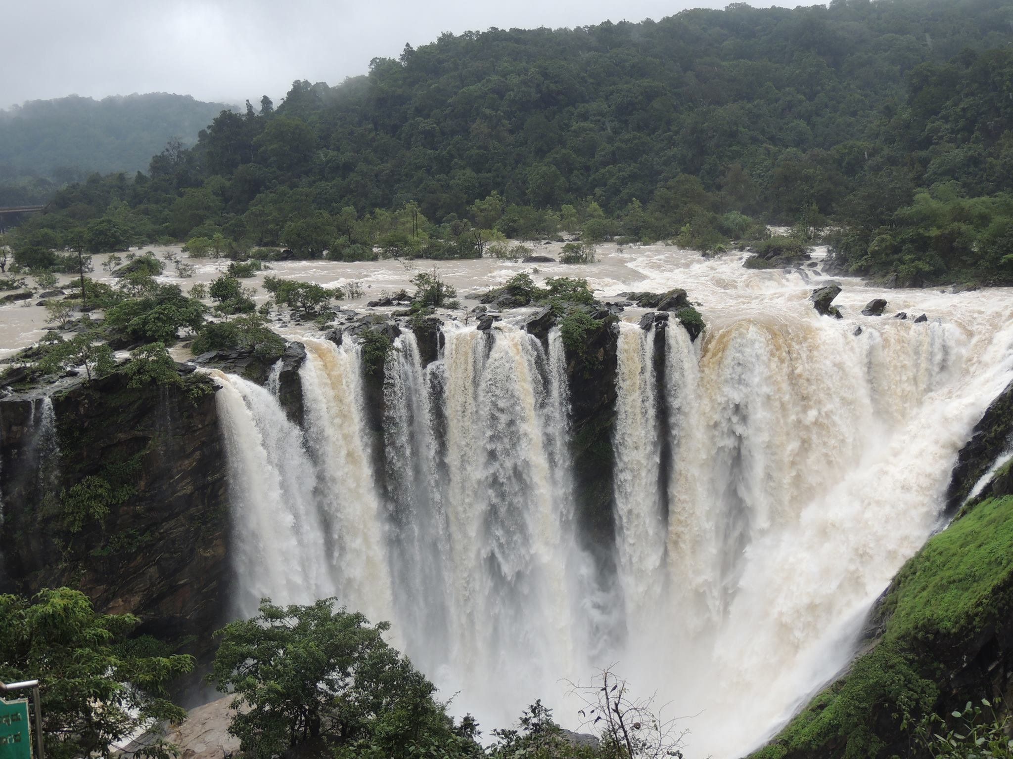 2048x1536 Gokarna Jog Falls Murudeshwar Tour. Starting 5999 Only