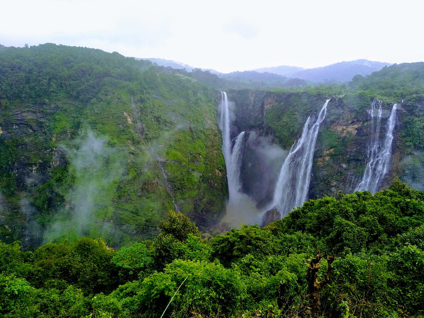 1400x1050 A day trip to the tallest plunge waterfalls