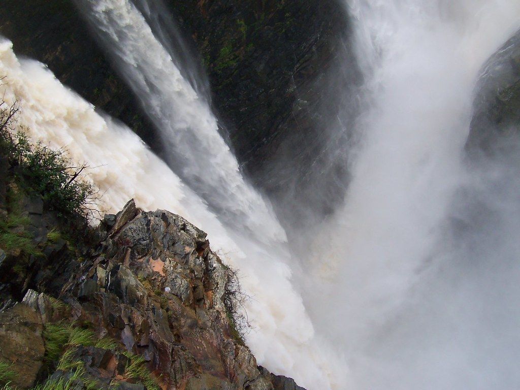 1024x768 Jog falls