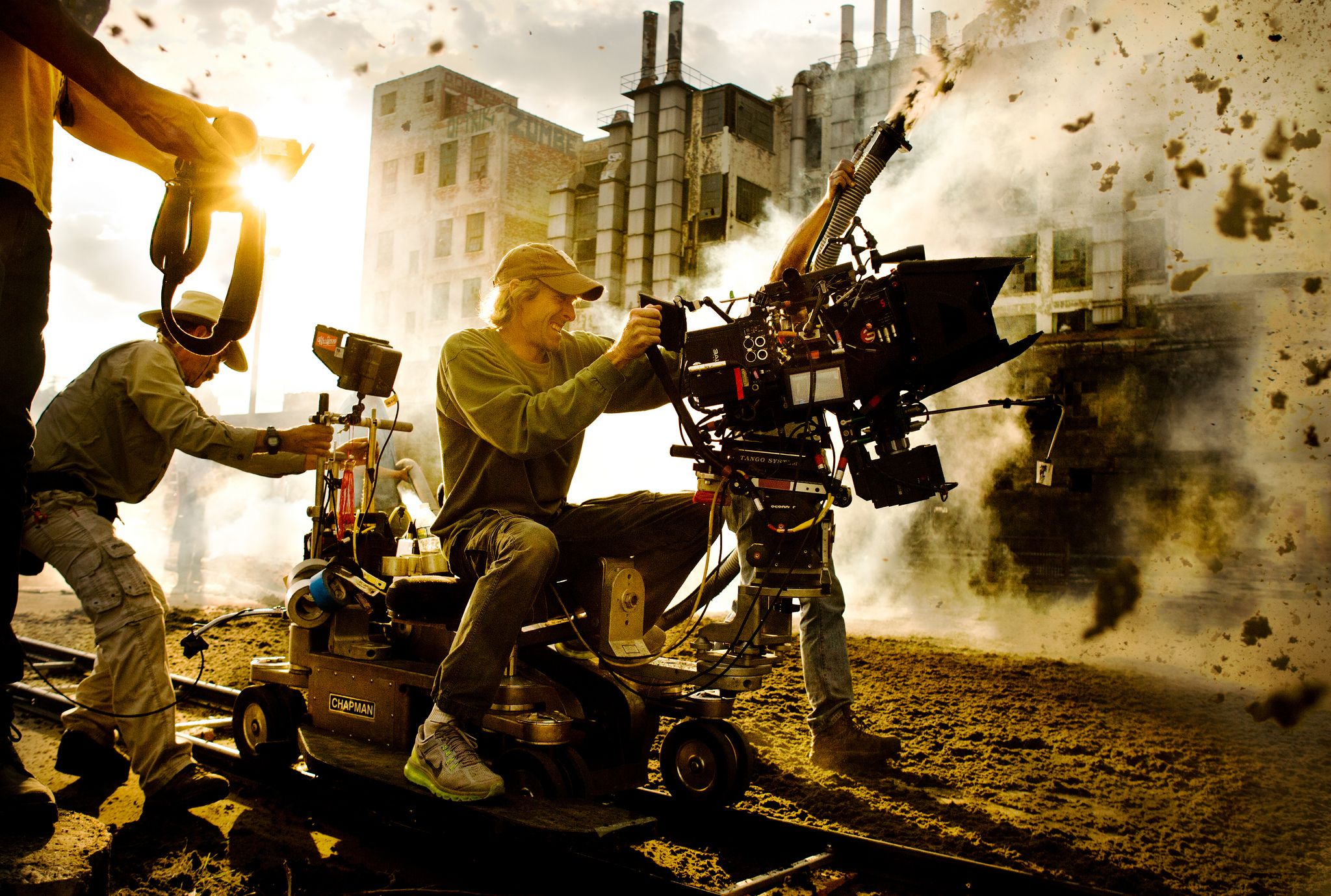 2048x1379 Michael Bay Wallpaper