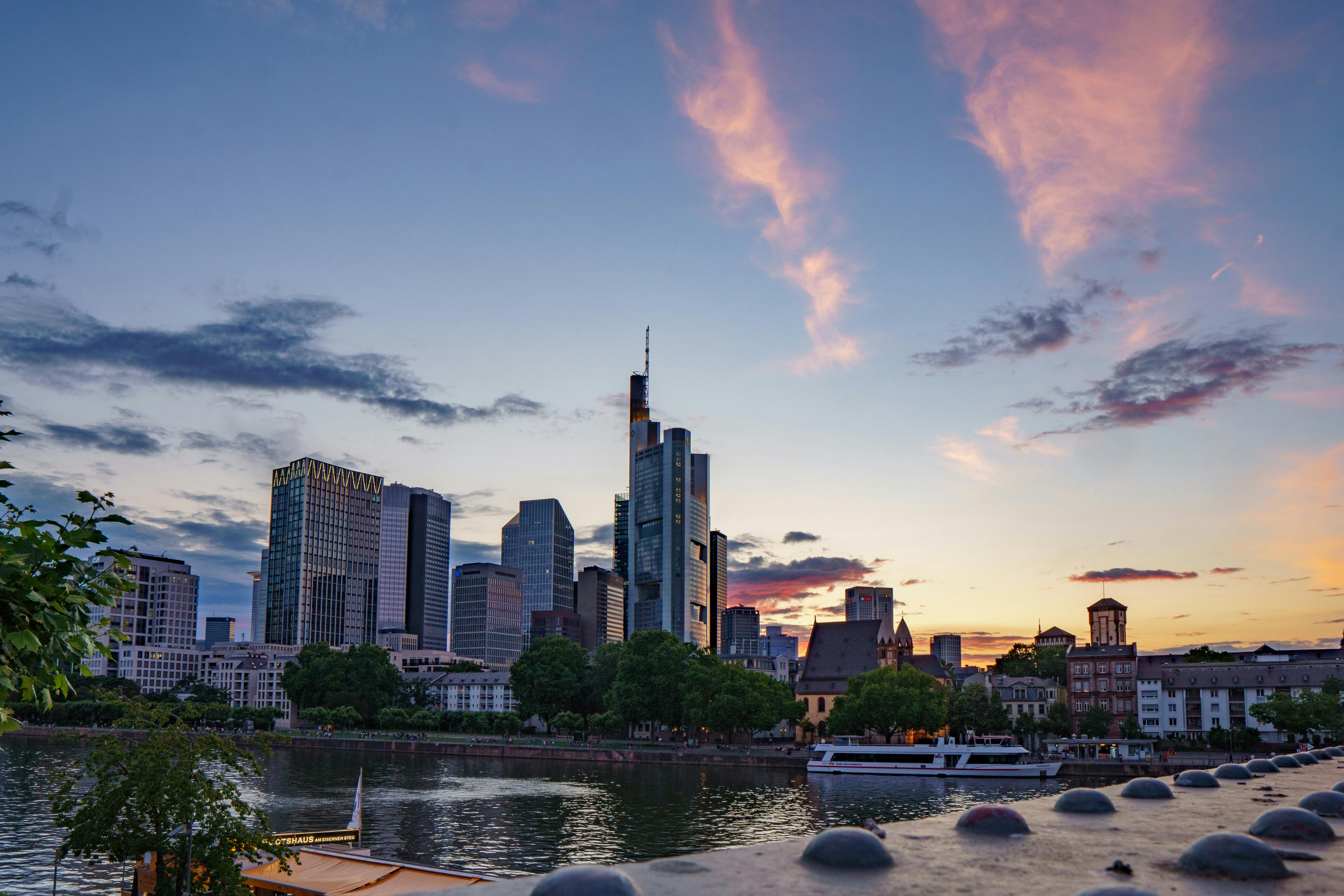 5948x3965 Modern Skyline of Frankfurt am Main, Germany · Free