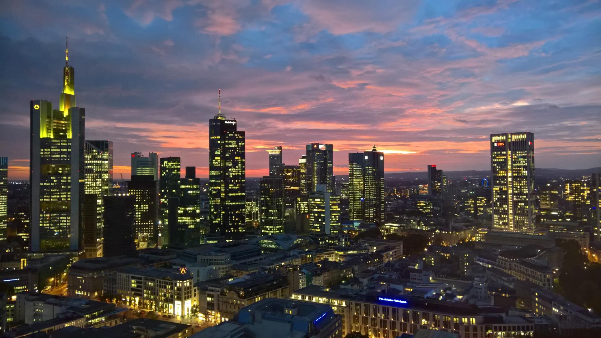 1920x1080 The Skyline of Frankfurt am Main at the sunset [OC] [1920x1080]