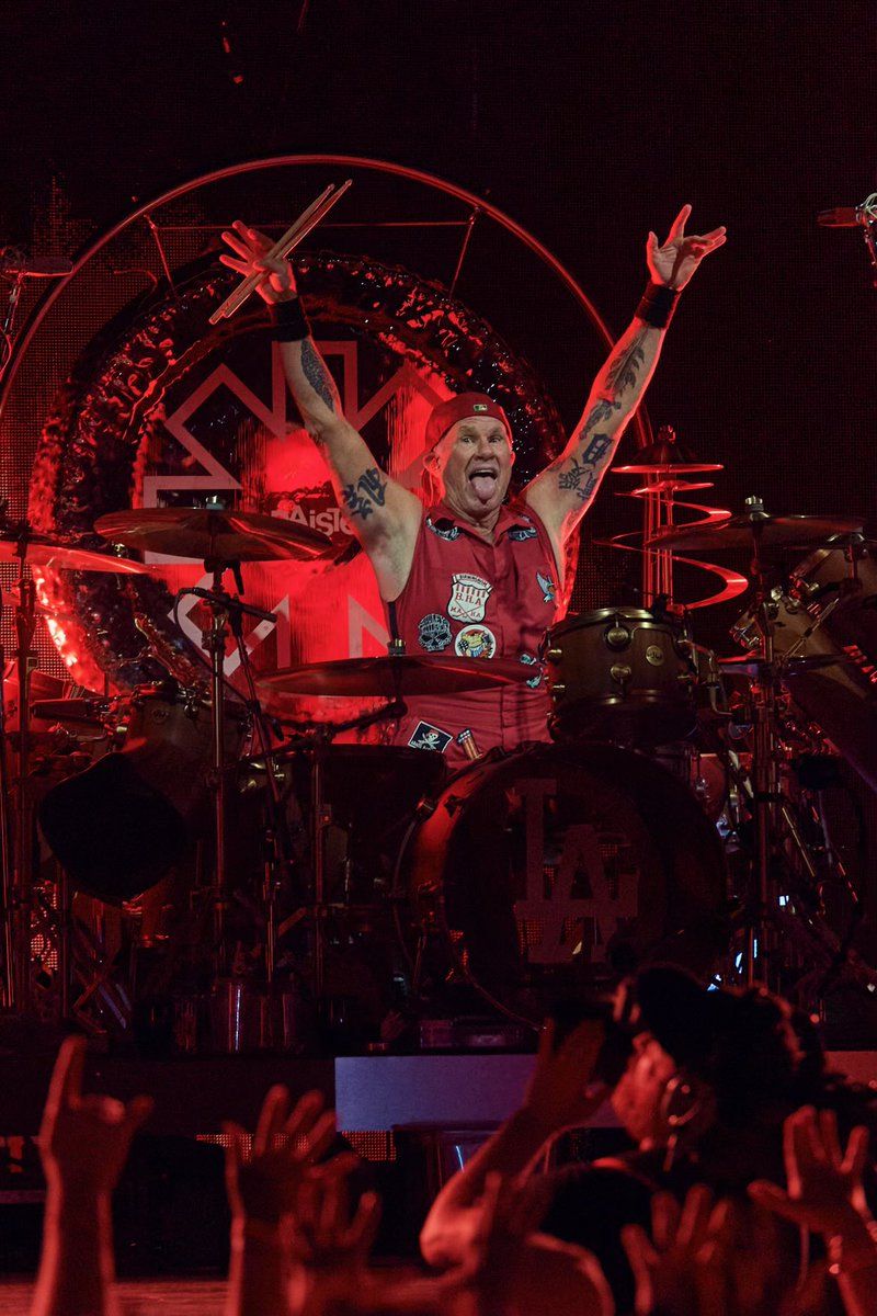 800x1200 Chad Smith / Posts / X