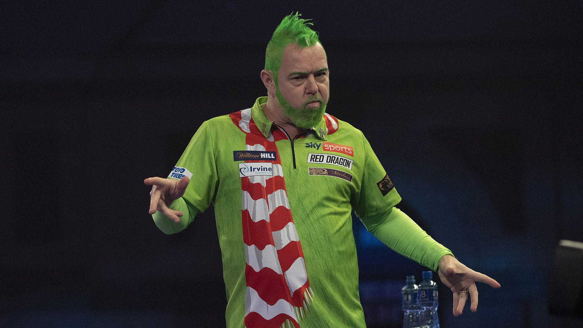 1920x1080 Darts results: Peter Wright dresses as the Grinch to steal the show on opening night of Dartmas