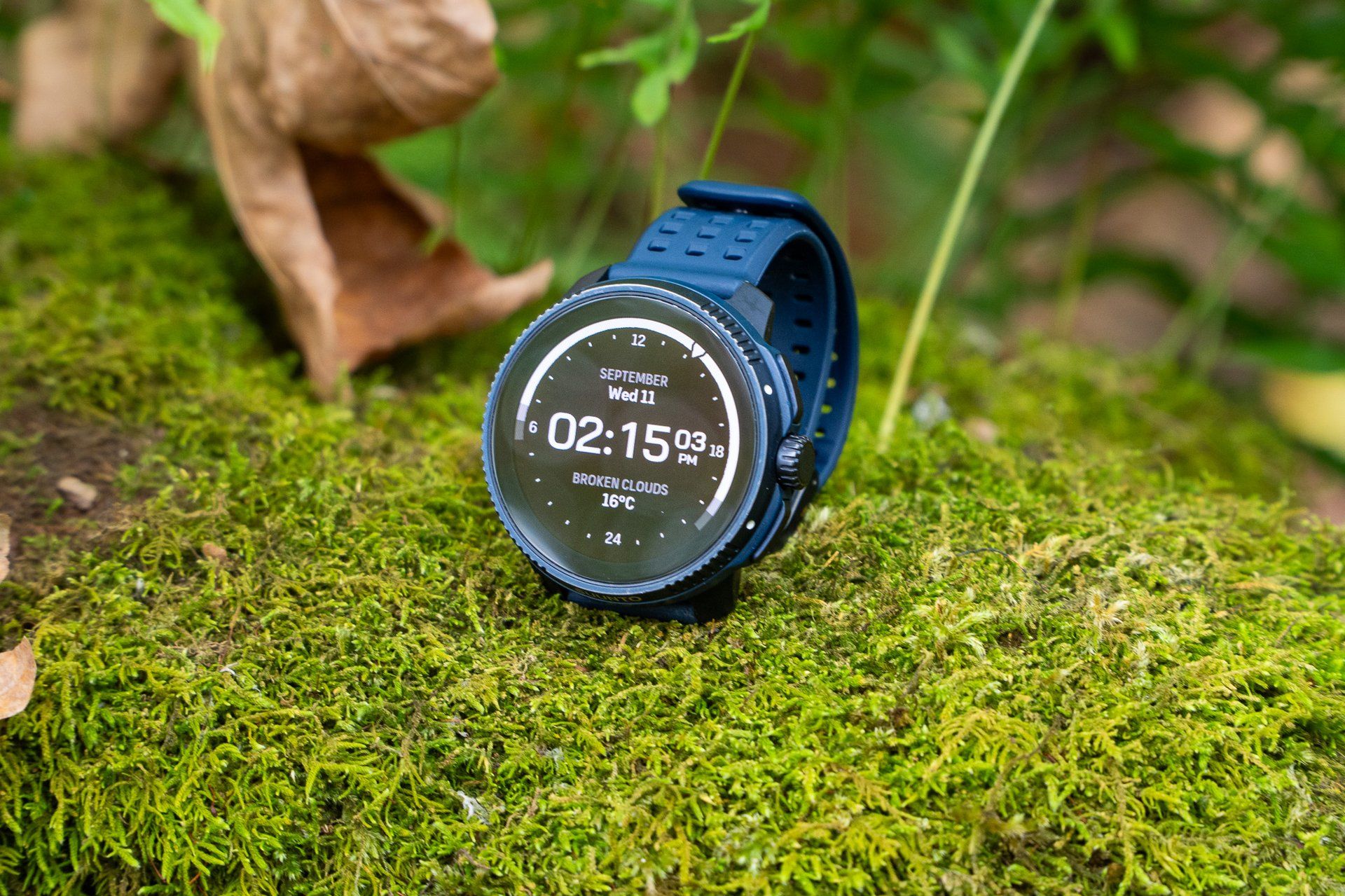 1920x1279 Suunto Race Wearable