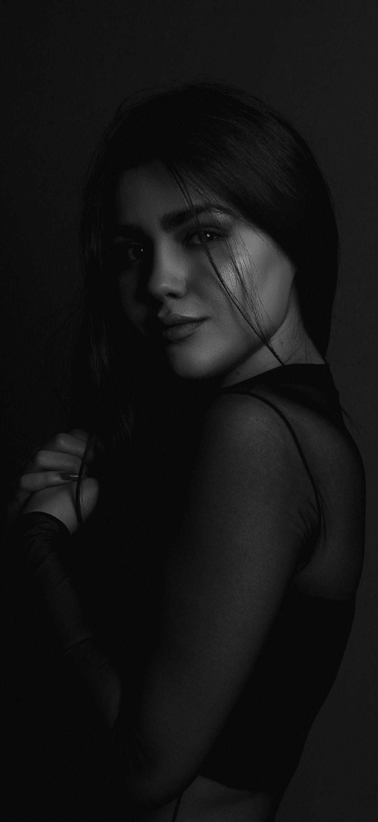 1320x2868 Beautiful girl Wallpaper 4K, Monochrome, Woman