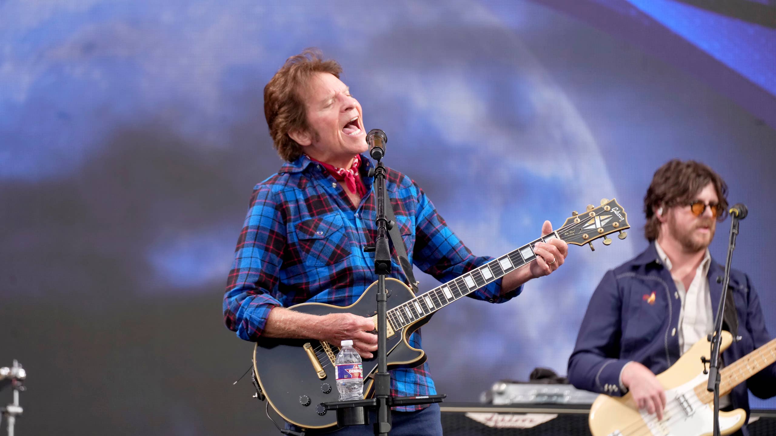 2560x1440 Rock Legend John Fogerty Celebrates 80th Birthday—And Gives a Gift to Fans's Journal