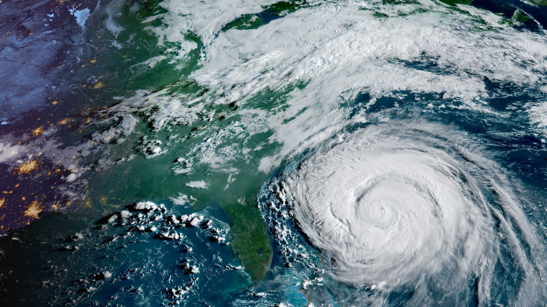 1920x1080 Watch Hurricane Erin swirl menacingly in the Atlantic Ocean in NOAA satellite video
