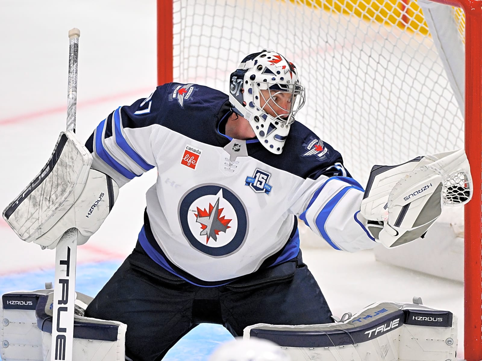 1600x1200 Unhappy Connor Hellebuyck rips 'unacceptable' Jets to add to Winnipeg's problems