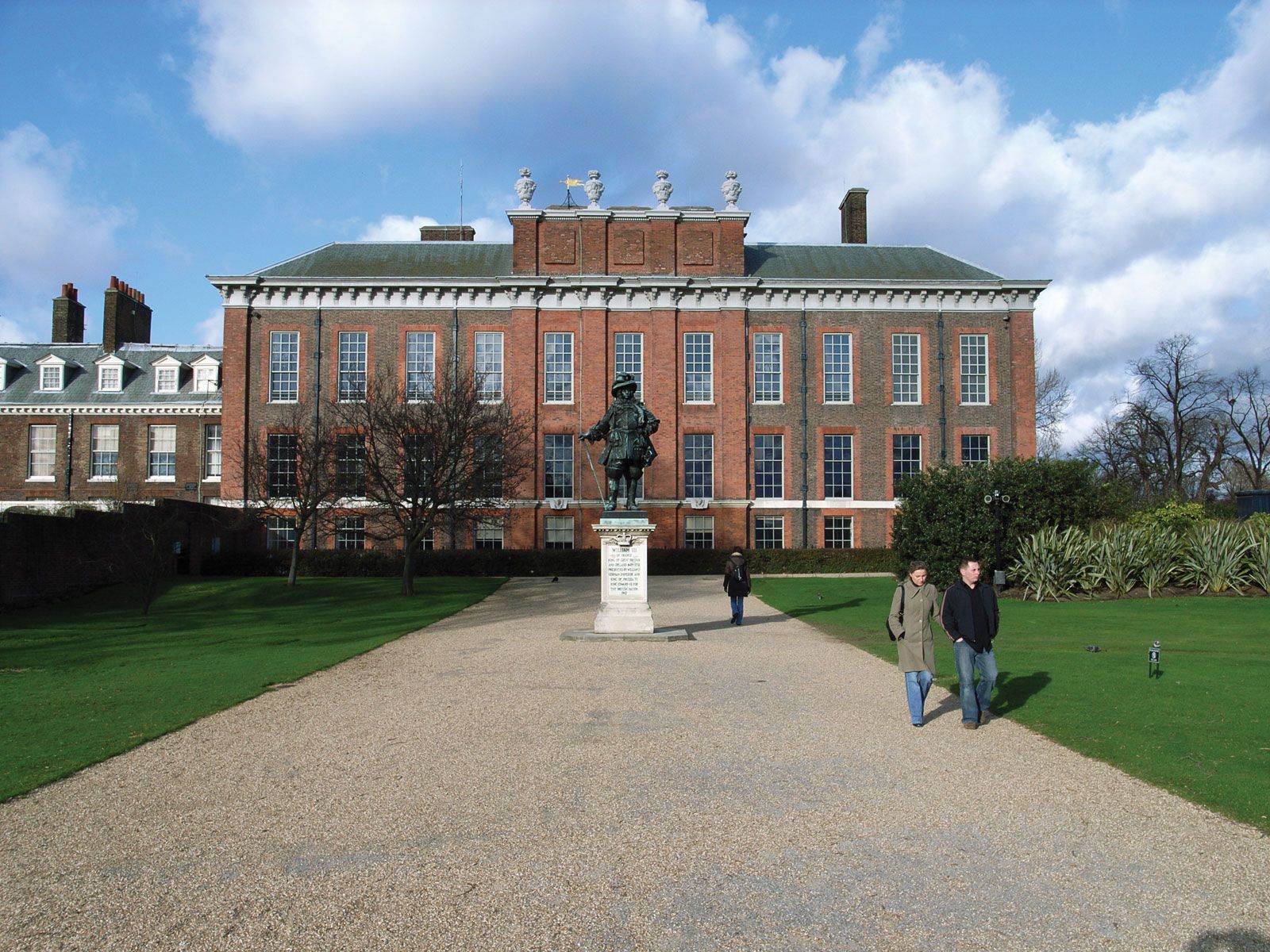 1600x1200 Kensington Palace. Royal Residence, Historic Home, London Landmark