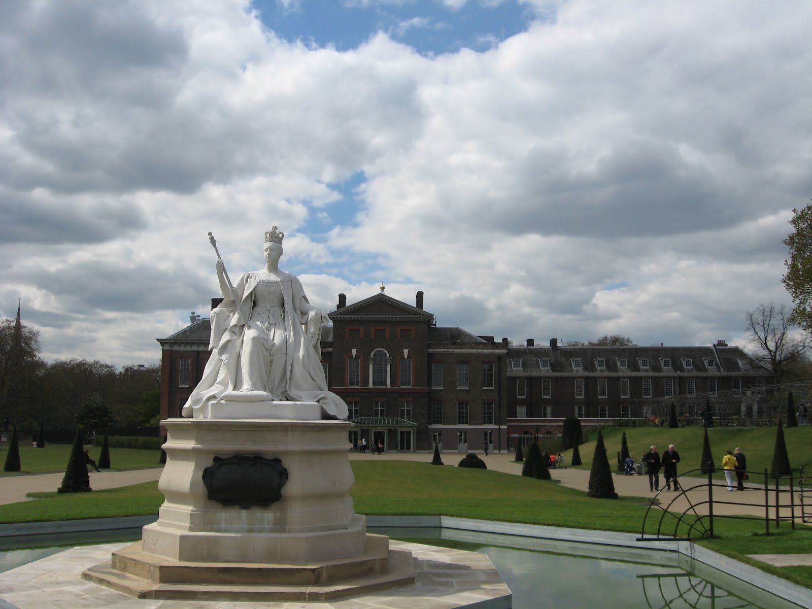 1600x1200 Ramblings of a Nobody: Kensington Palace