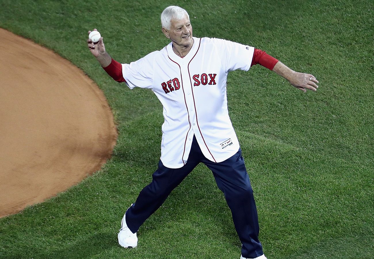 1300x900 Red Sox living legend Carl Yastrzemski remains a grand figure Boston Globe