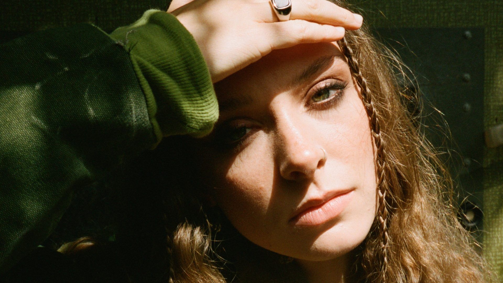 1920x1080 FLOOD Conversation: Holly Humberstone on How the Loneliness of City Life Inspired Her New EP