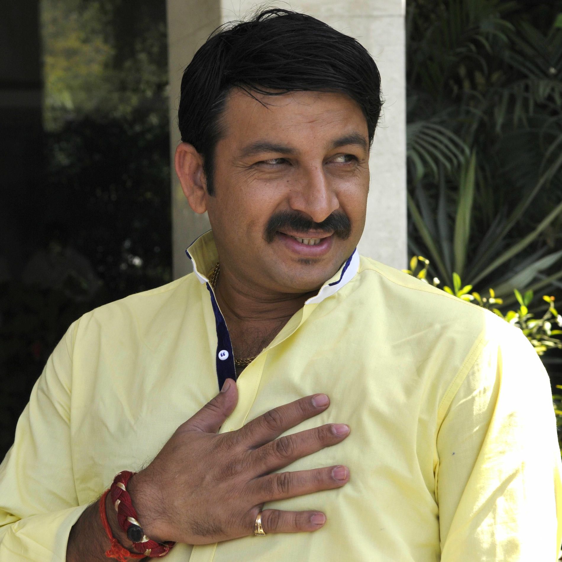 1900x1900 MANOJ TIWARI: albums, songs, concerts