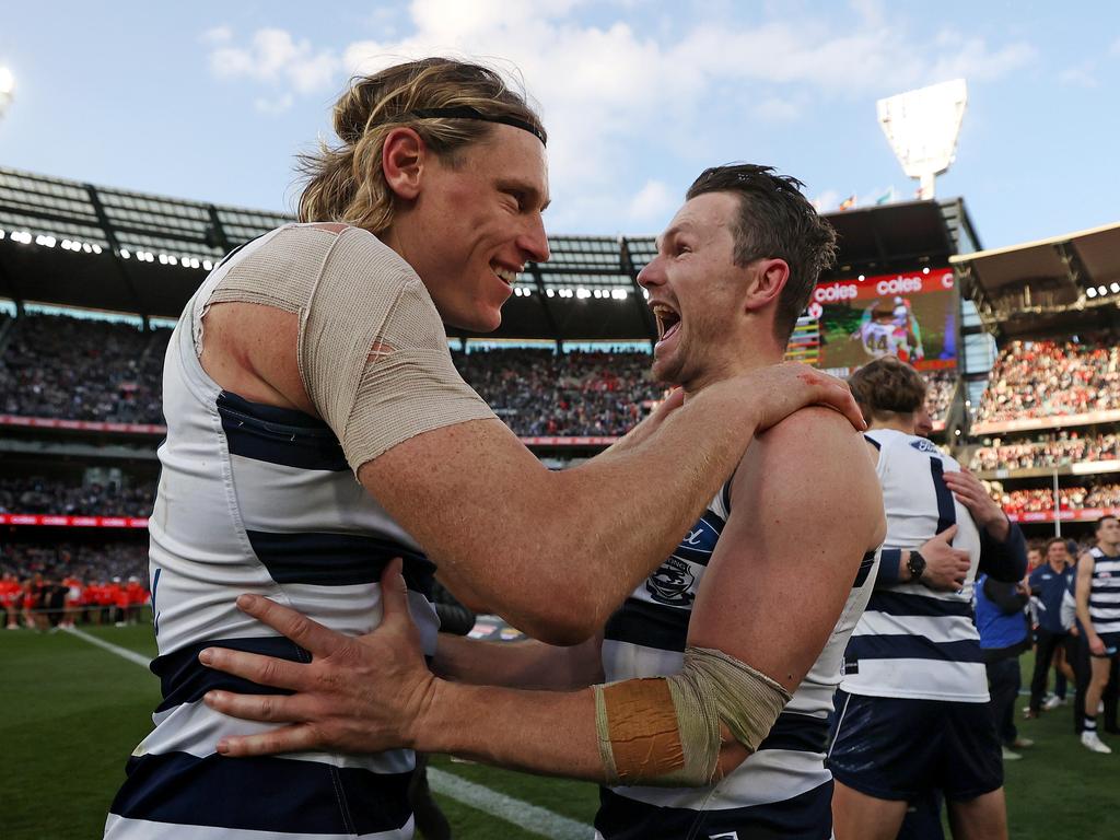 1024x768 Three Weeks': The 300 Gamer That Cats Thought Would Never Last