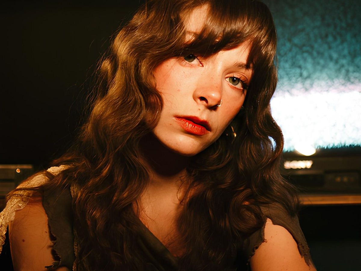 1200x900 All about Holly Humberstone: Eras tour gig, net worth, albums and more