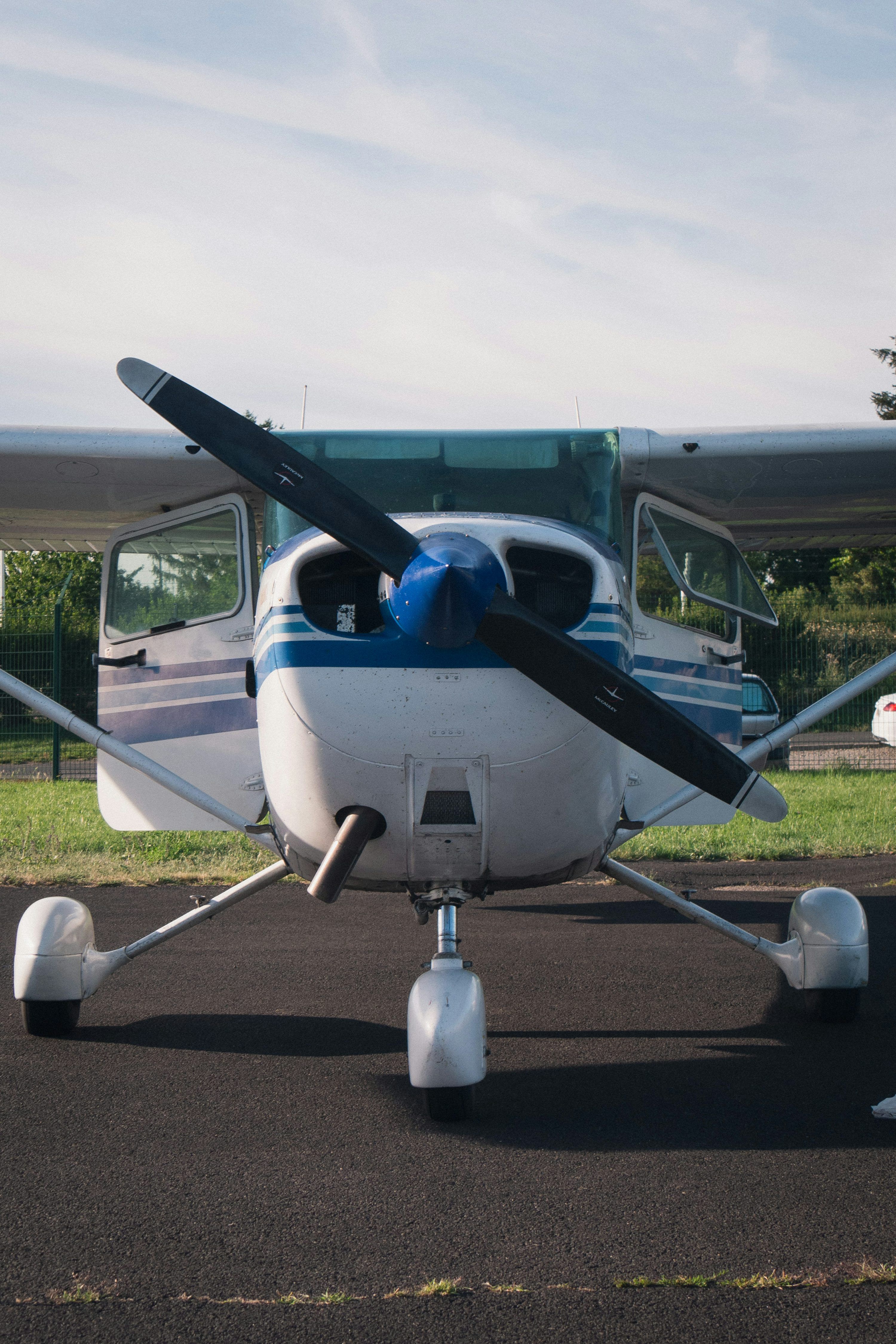 3000x4499 Best Cessna 172 Picture [HD]. Download Free Image