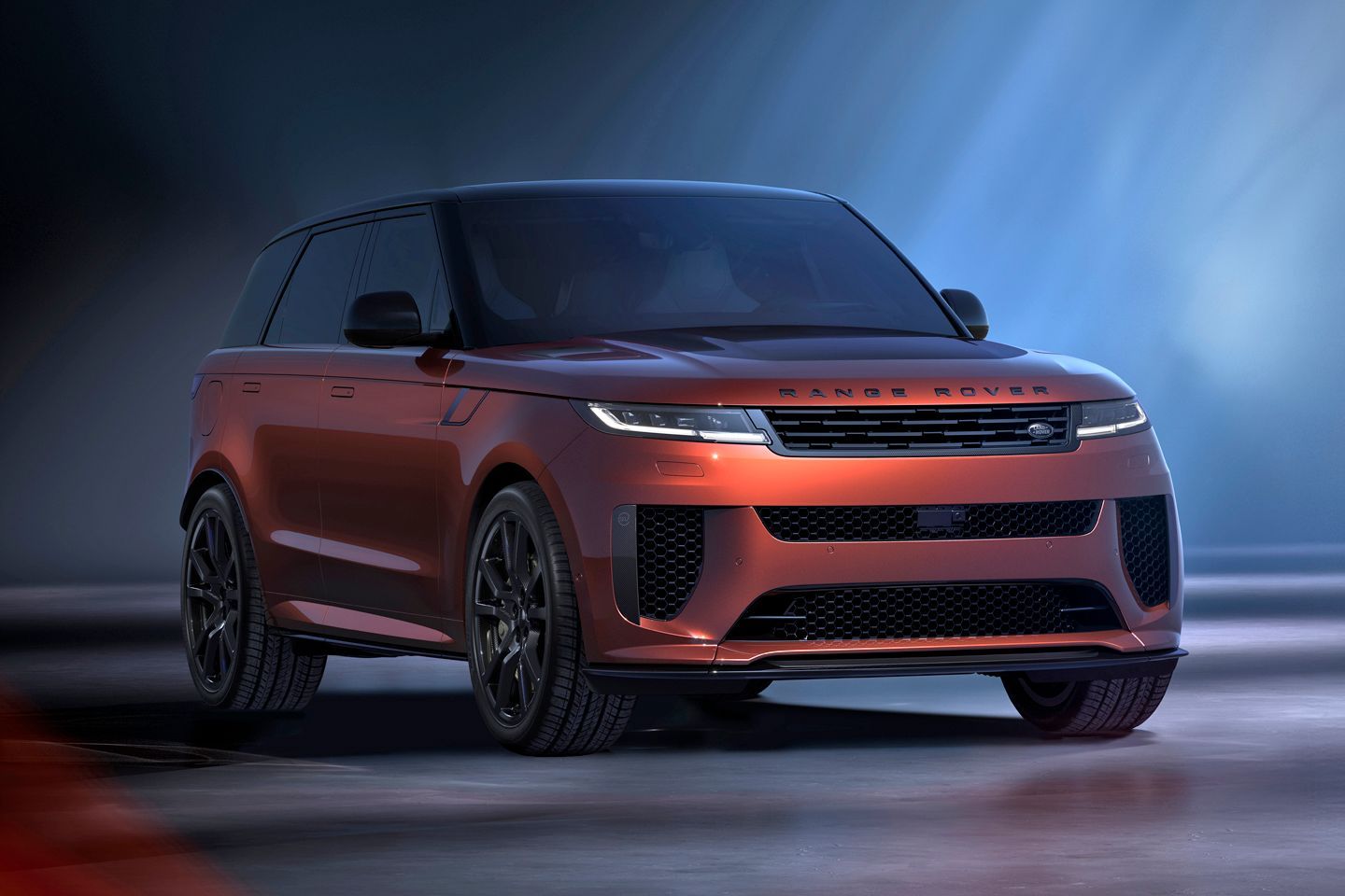 1440x960 New Range Rover Sport SV Carbon breaks cover