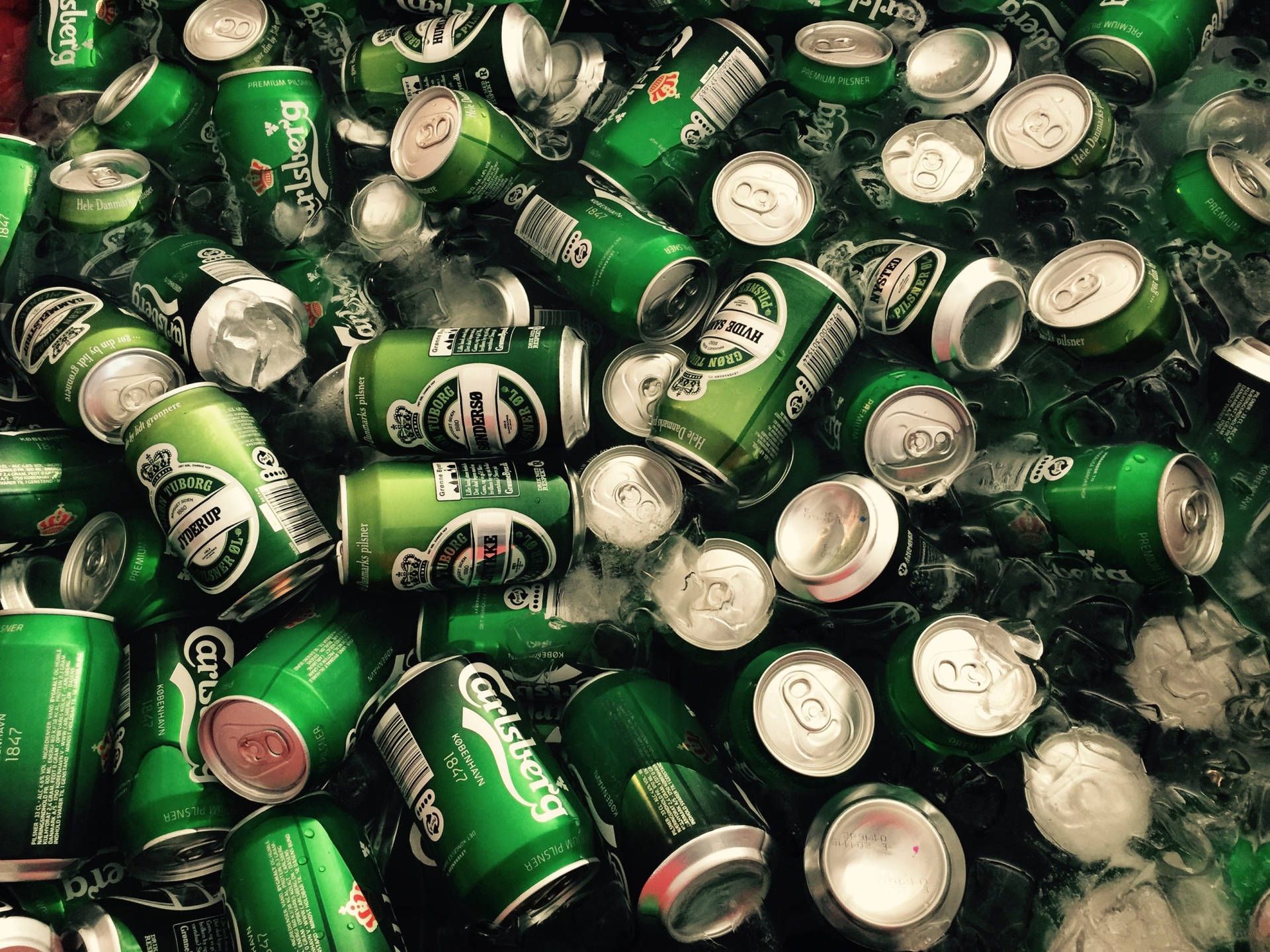 1920x1440 Beer Can Wallpaper