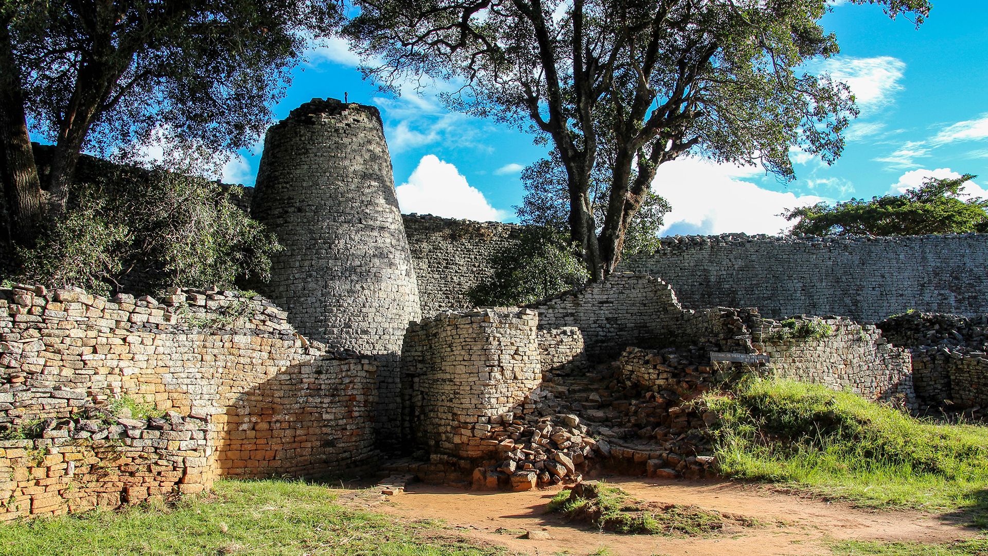 1920x1080 Explore the Beauty of Africa】Travel to Zimbabwe: The Smoke That Thunders Victoria Falls, Great Zimbabwe National Monument