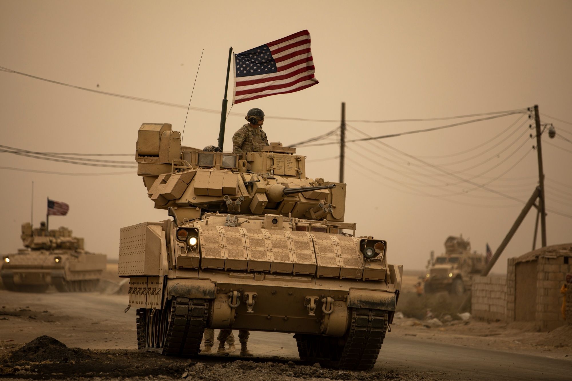 2000x1333 DVIDS Bradley Infantry Fighting Vehicles in Northeast Syria [Image 5 of 11]
