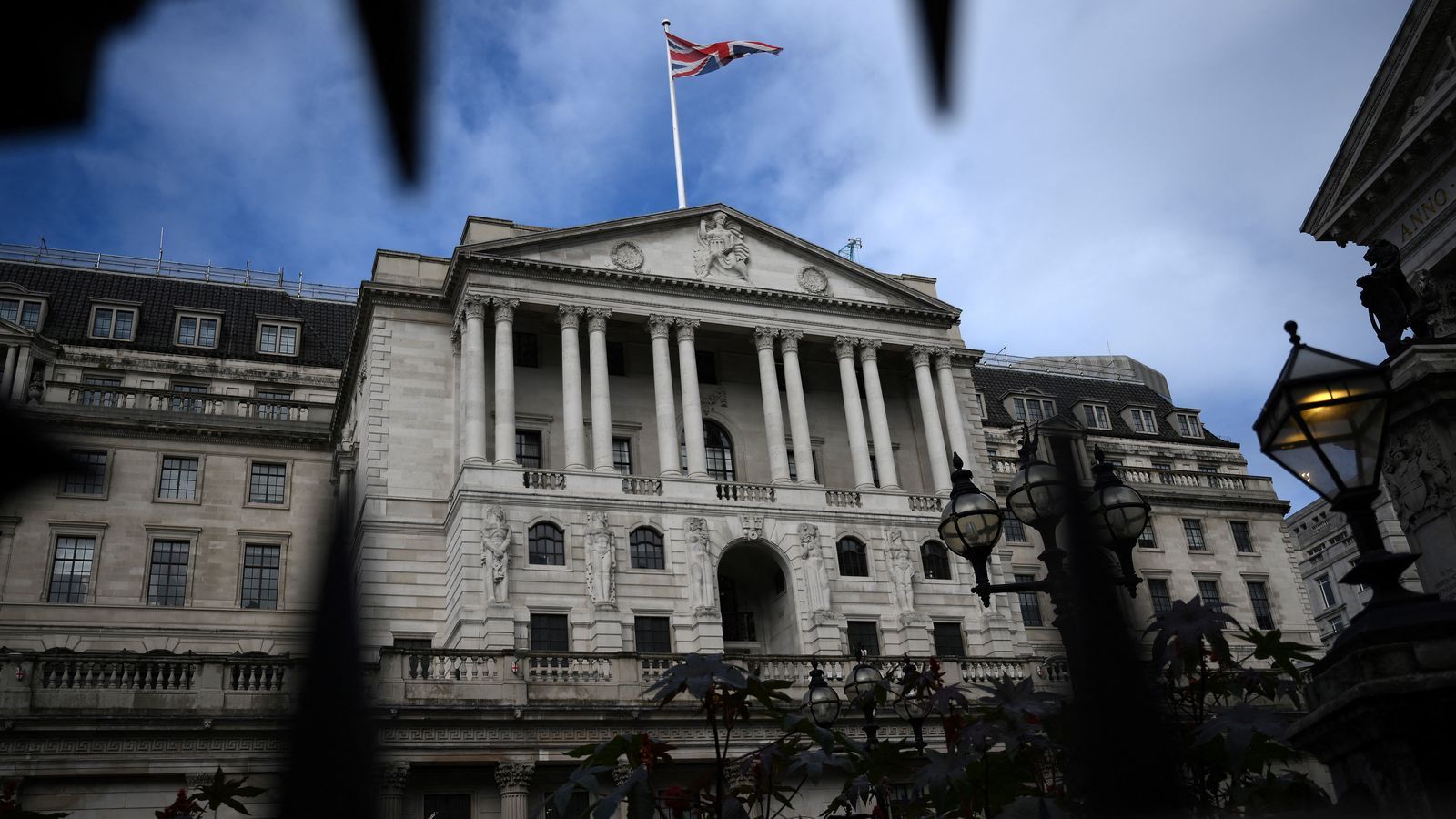 1600x900 The irony of the U.K.'s House of Lords critique about the Bank of England