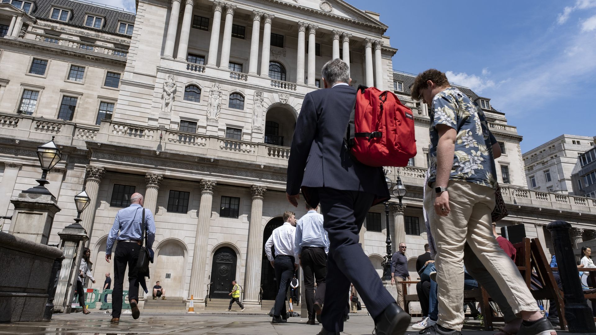 1920x1080 Central banks push policy rates higher as U.S. Fed pauses