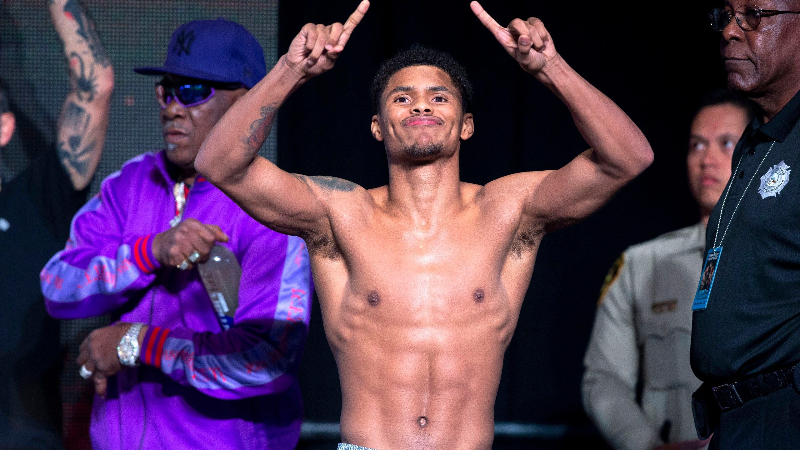 2560x1440 Stevenson De Los Santos Fight Hopes To Feed Off Energy For Formula One Race In Las Vegas