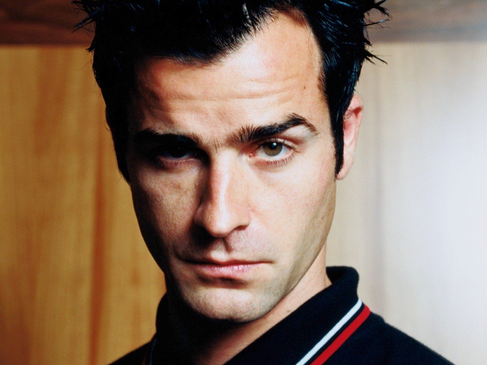 1600x1200 Download Actor Celebrity Justin Theroux Wallpaperx1200
