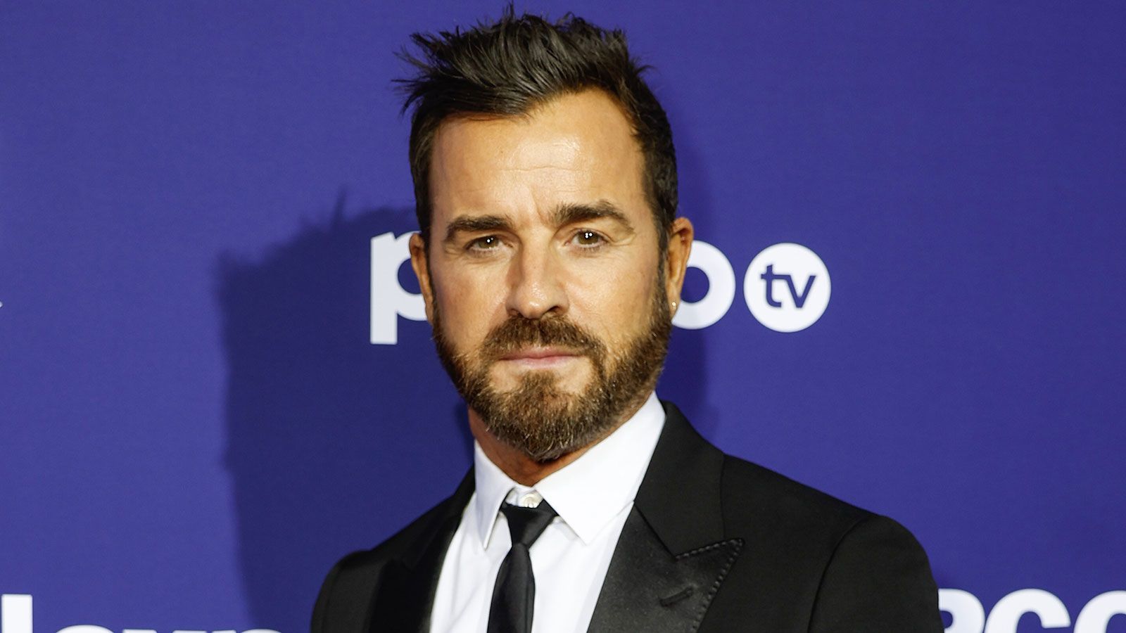 1600x900 Justin Theroux talks about not talking about Jennifer Aniston in new interview