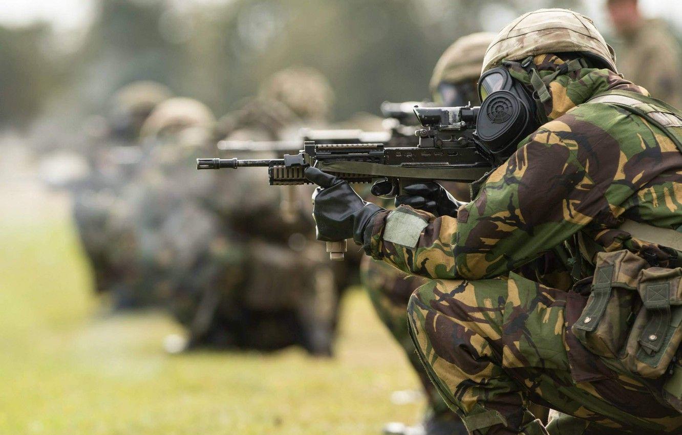 1332x850 Wallpaper weapons, army, soldiers, British Army image for desktop