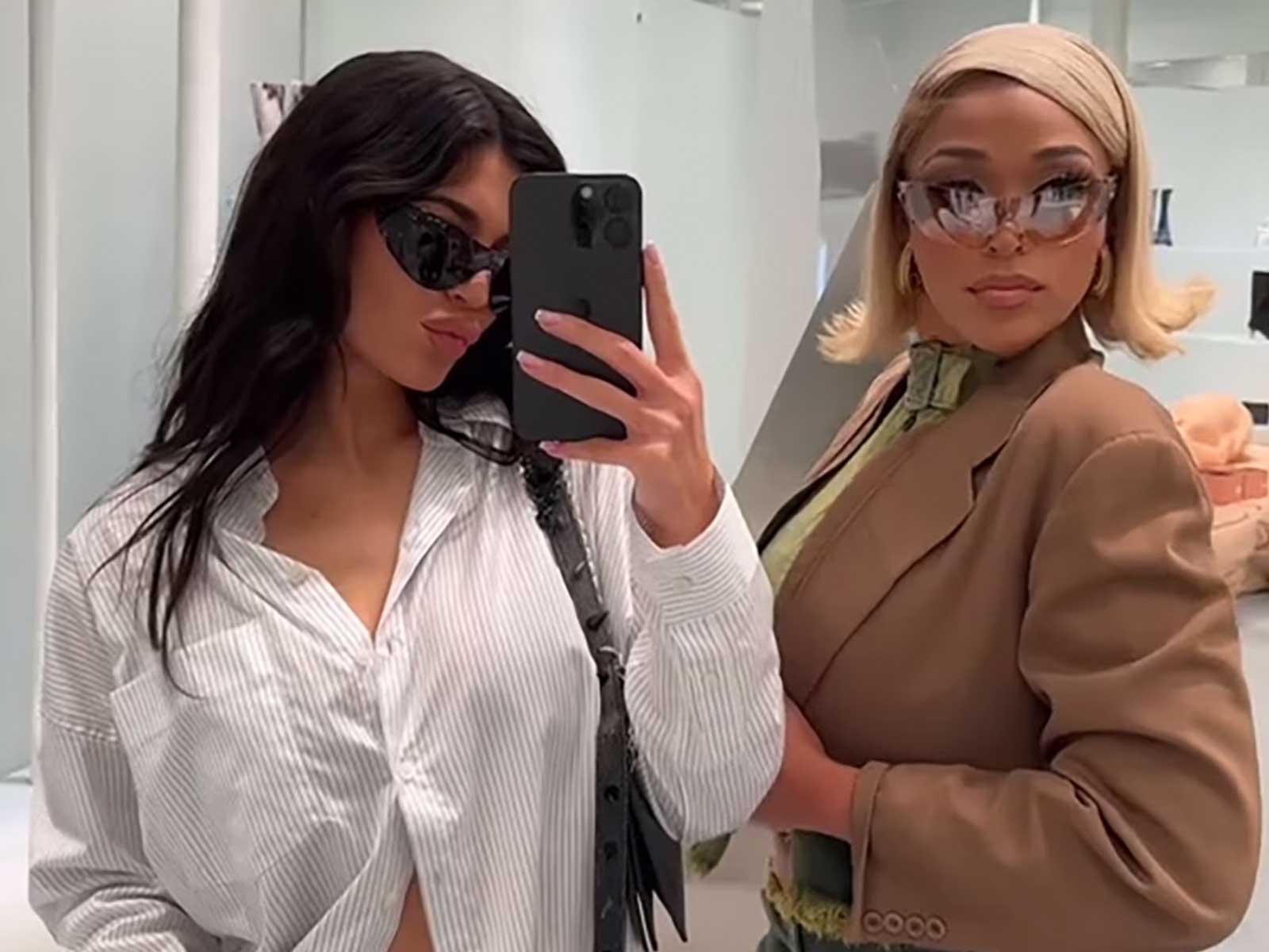 1600x1200 Kylie Jenner and Jordyn Woods: the unexpected return of iconic BFFs