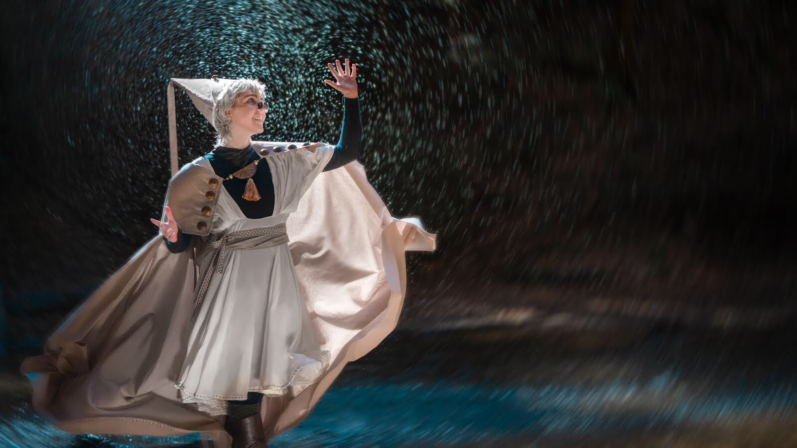 1600x900 My Qifrey cosplay, working a little water magic!