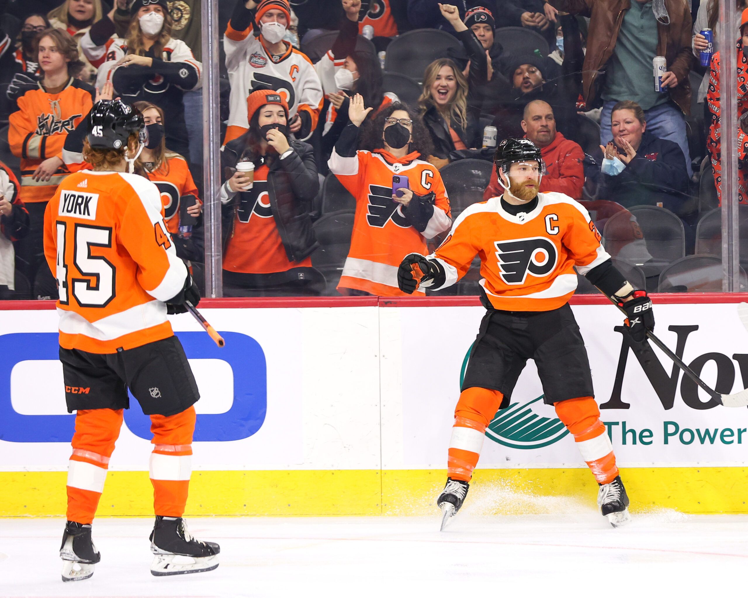 2560x2048 Flyers Nation relives their favorite Claude Giroux moments