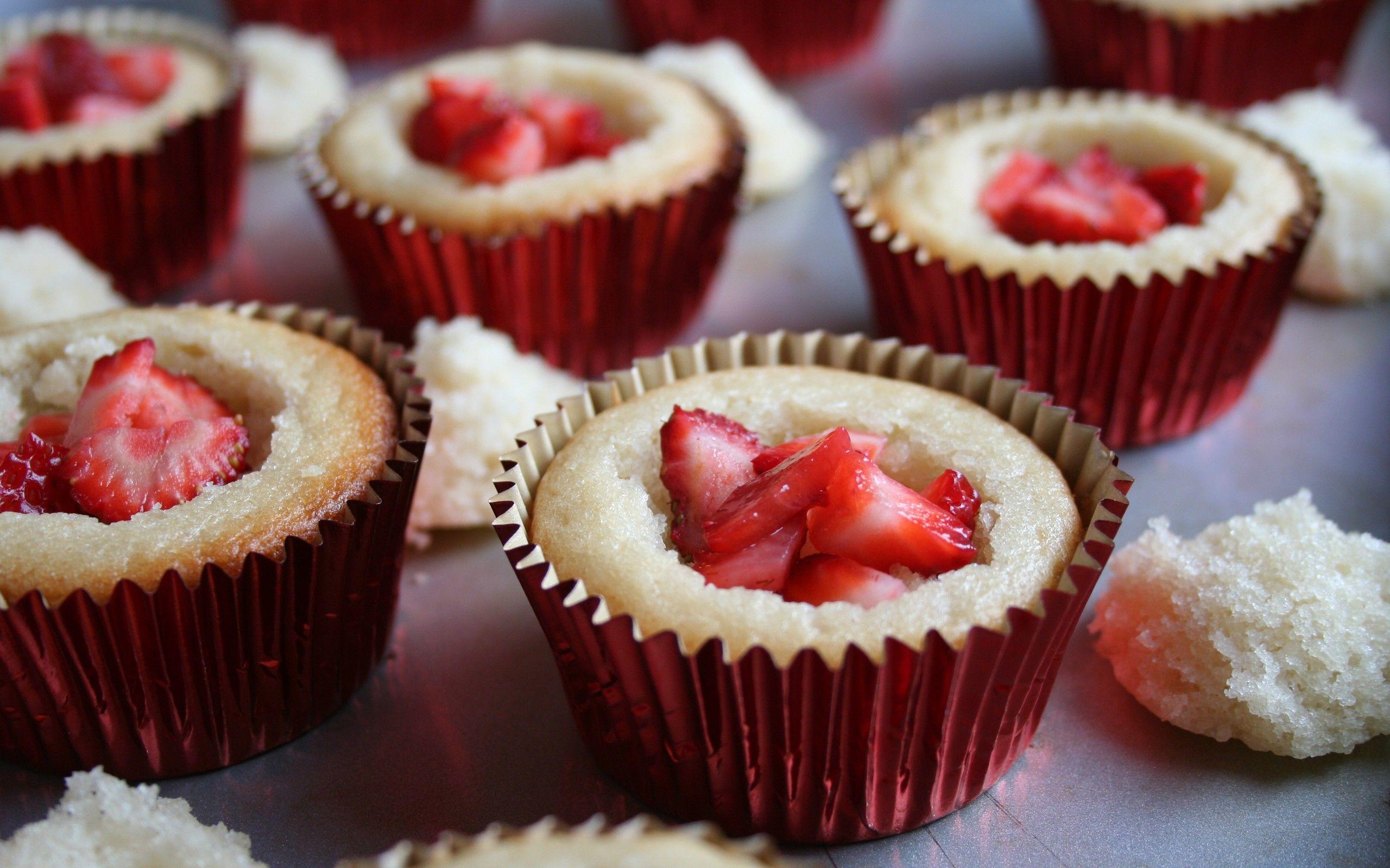 2560x1600 Cupcake Wallpaper and Desktop Background