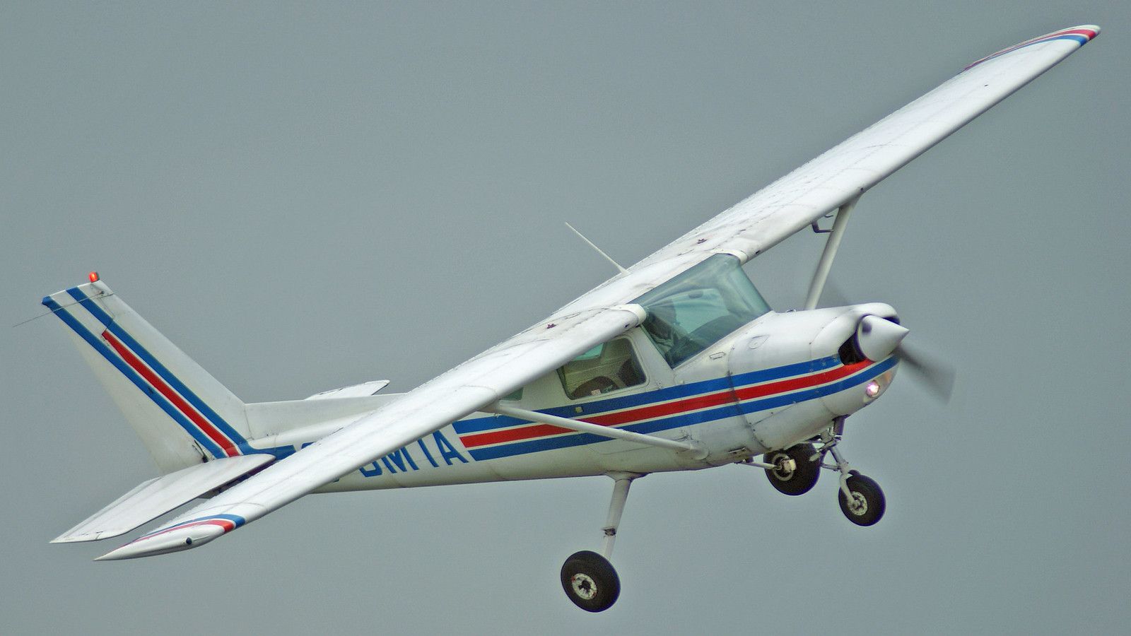 1600x900 Cessna 152 BMTA