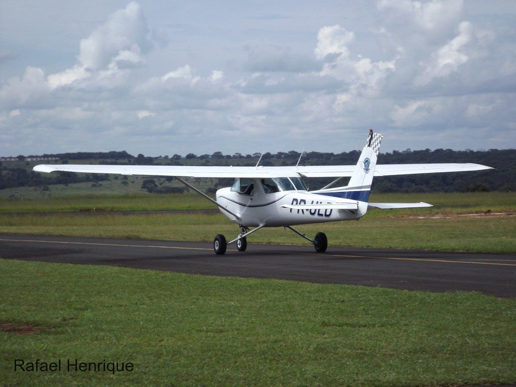 1024x768 Cessna 152 PR ULD