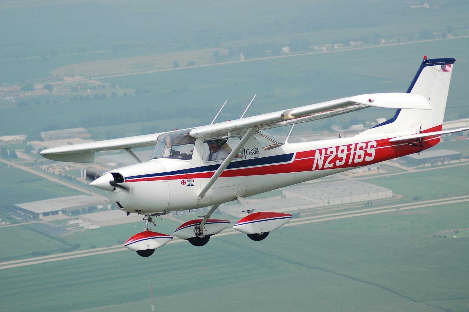 1805x1200 Cessna 150 & 152 picture Aircraft Museum