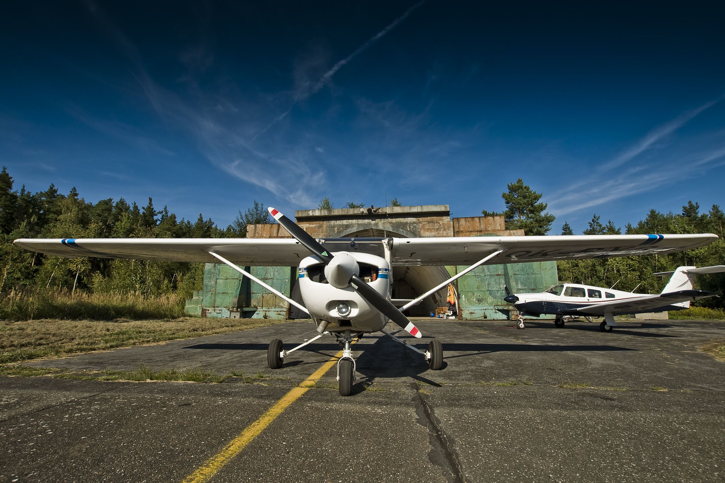 2500x1667 Cessna 152Ý KLUB