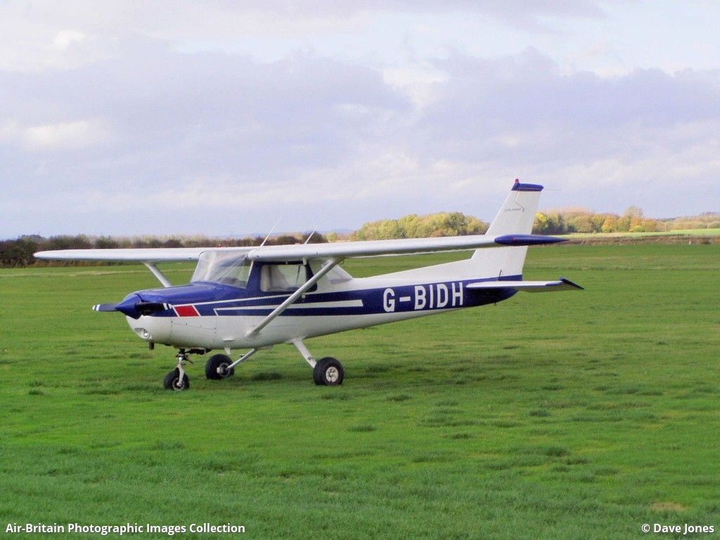 1024x768 Cessna G BIDH / Hull Aero Club
