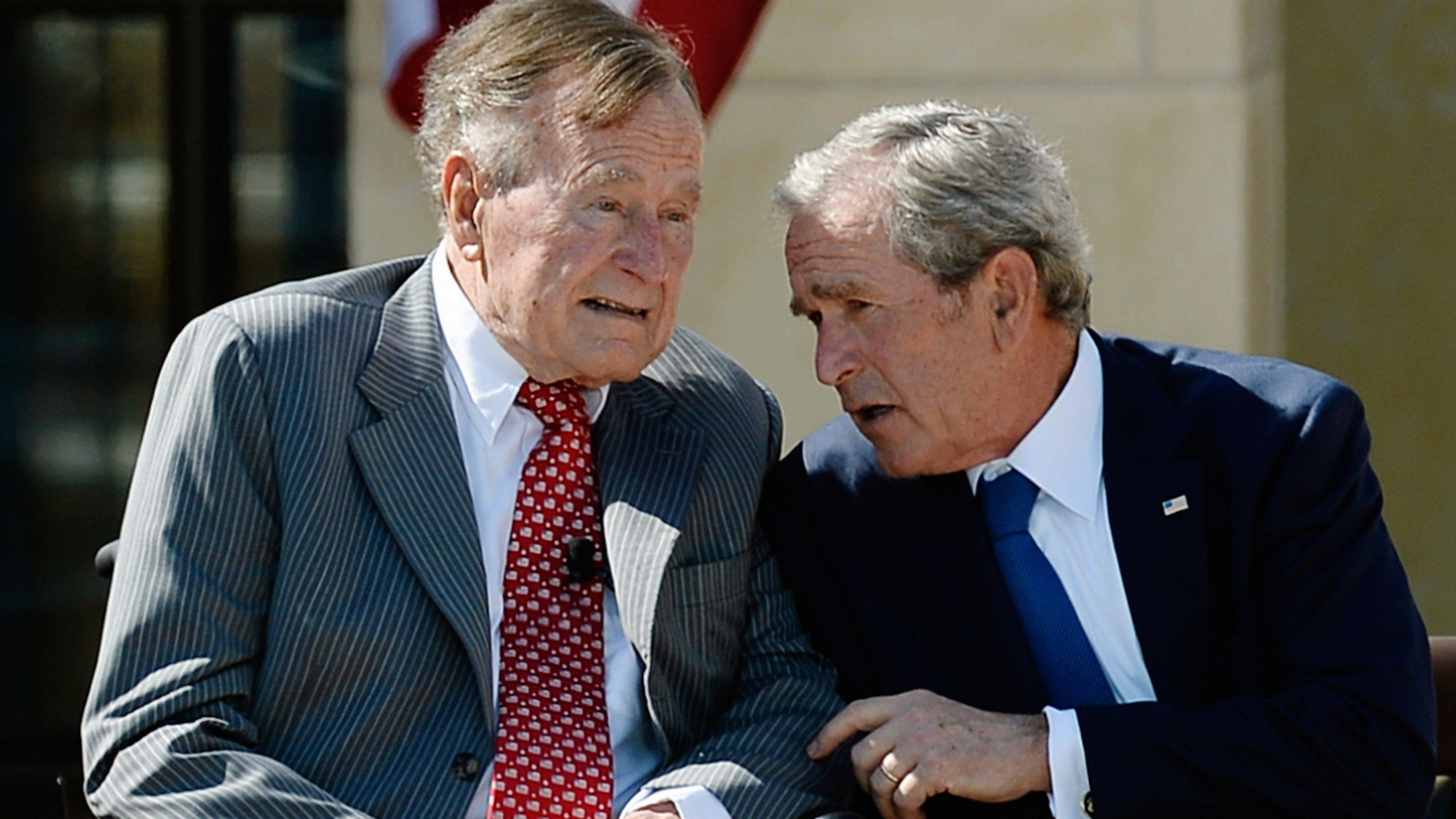2560x1440 Presidencies of George H. W. Bush and His Son Diverged in Approaches to Conservative Leadership