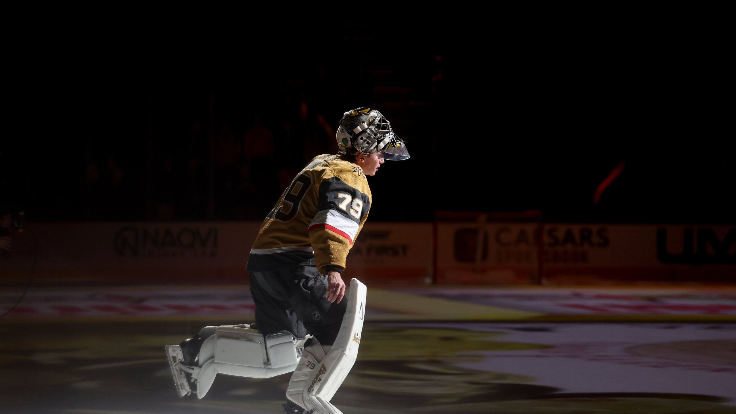 2560x1440 Carter Hart returns to NHL after nearly 2 years and receives warm welcome from Golden Knights fans