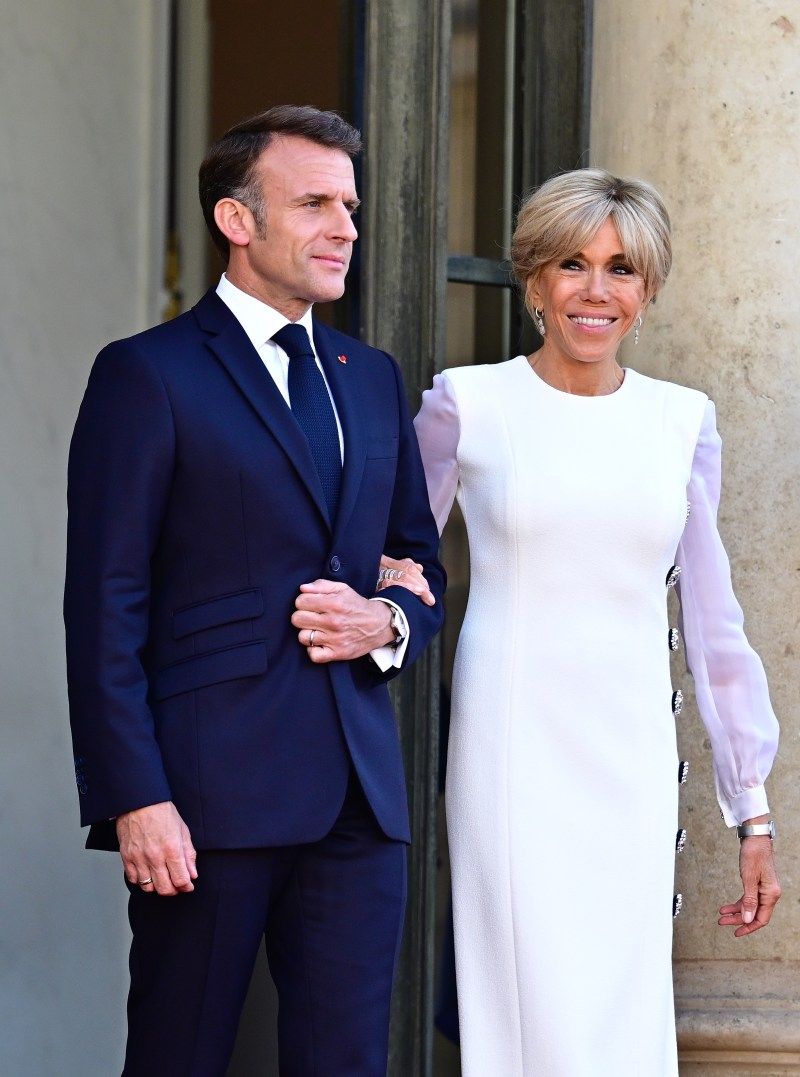 800x1077 Brigitte Macron Stylers [PHOTOS]